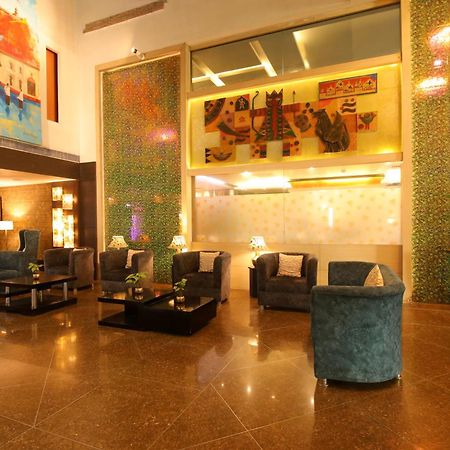 Hotel Gateway Grandeur Guwahati Eksteriør billede