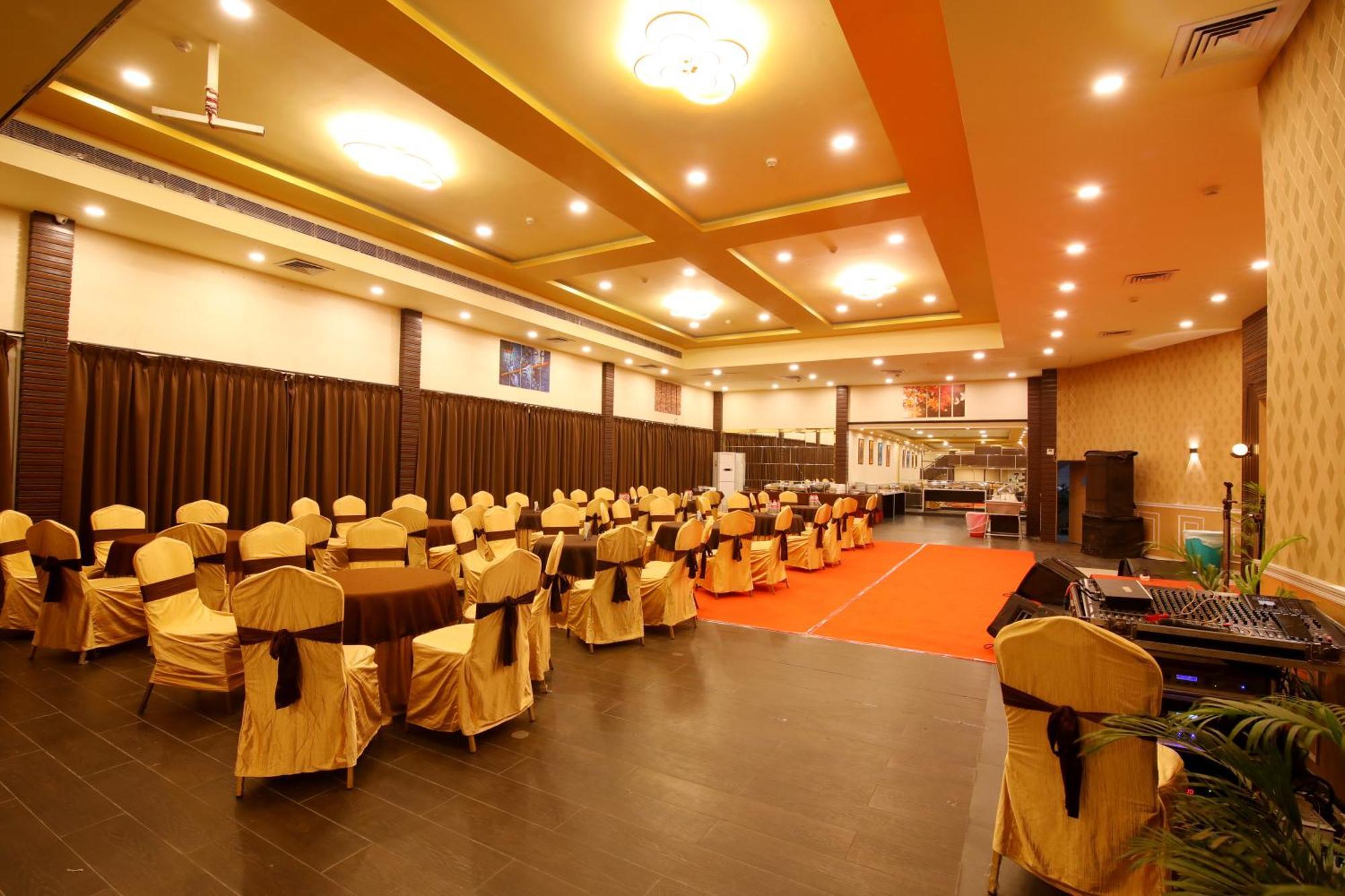 Hotel Gateway Grandeur Guwahati Eksteriør billede