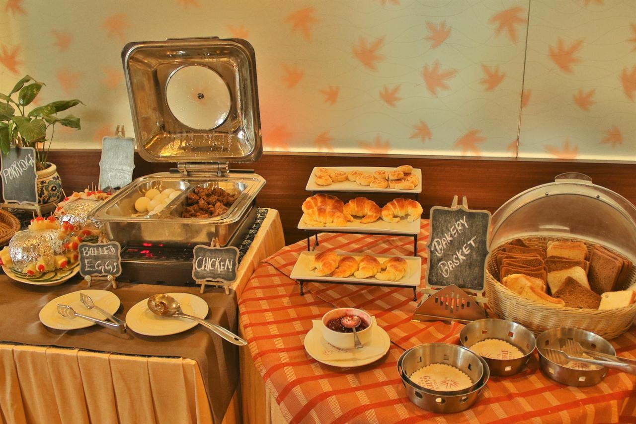 Hotel Gateway Grandeur Guwahati Eksteriør billede