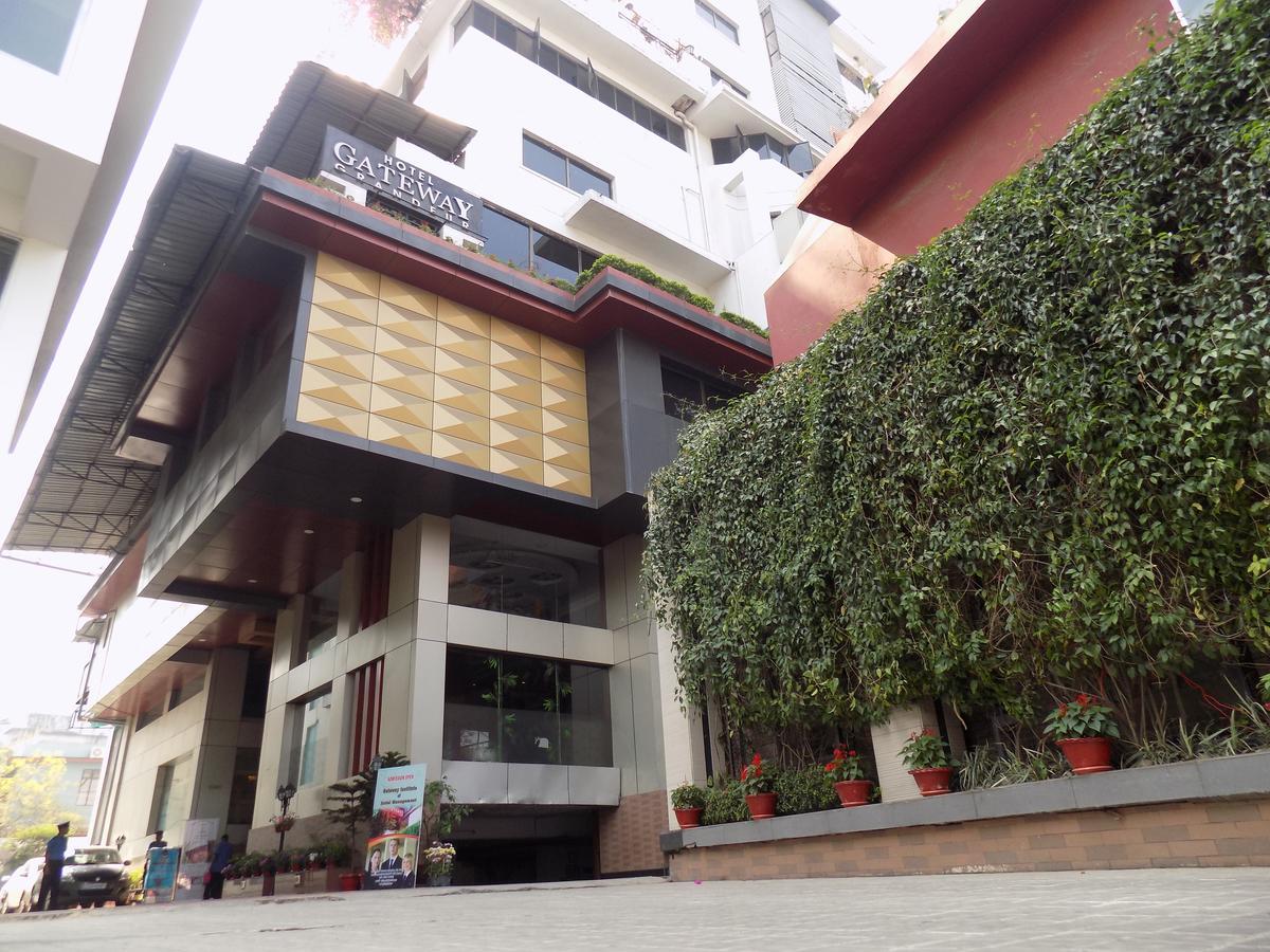 Hotel Gateway Grandeur Guwahati Eksteriør billede