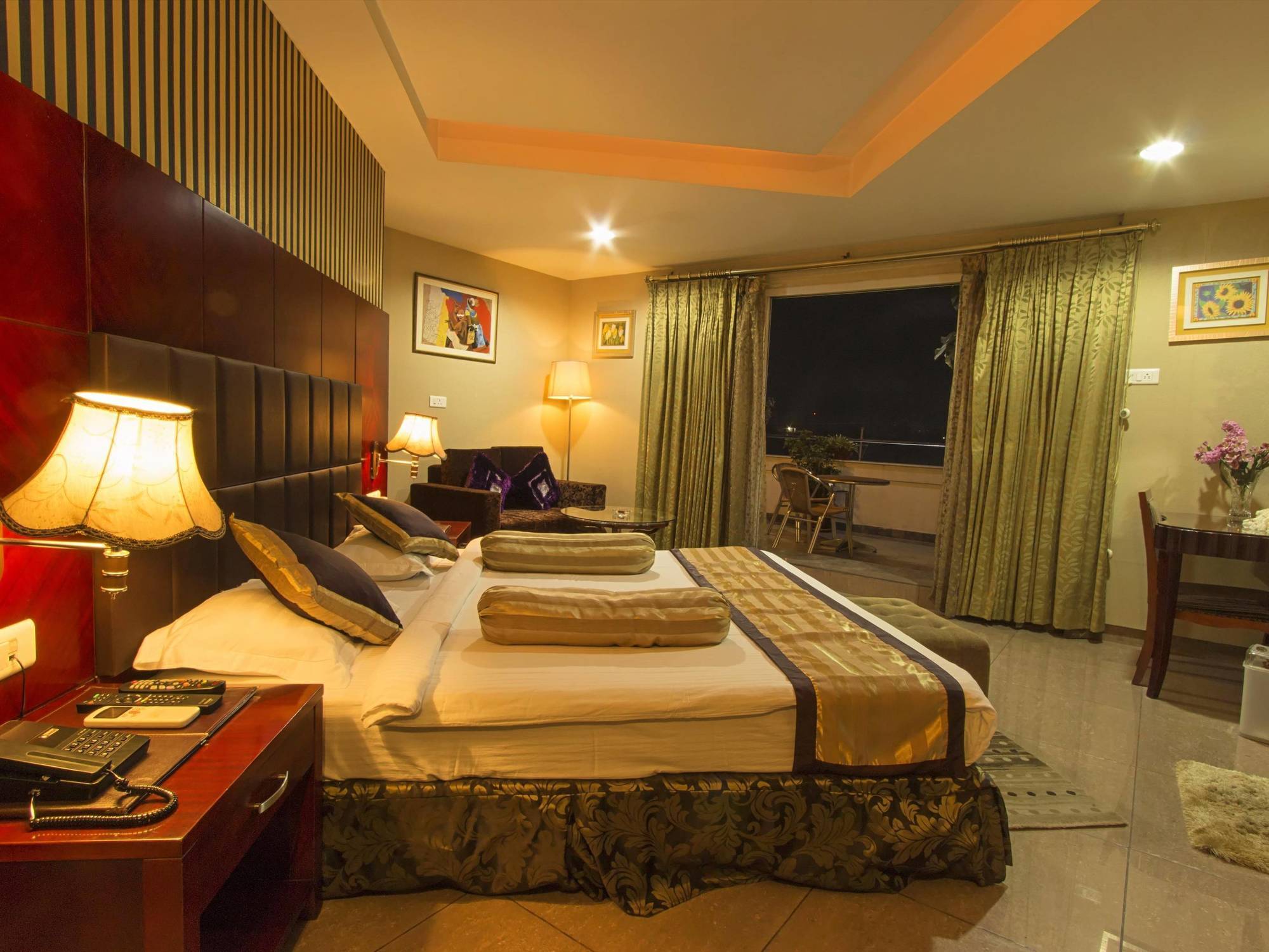Hotel Gateway Grandeur Guwahati Eksteriør billede